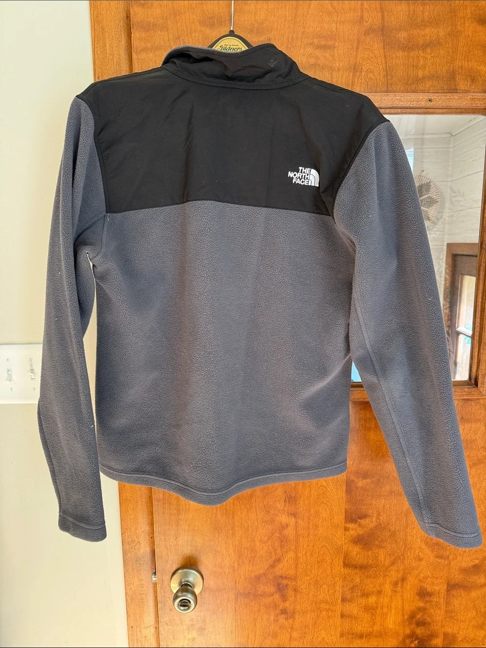 The North Face Men's Gray and Black Zip-Front Fleece Jacket